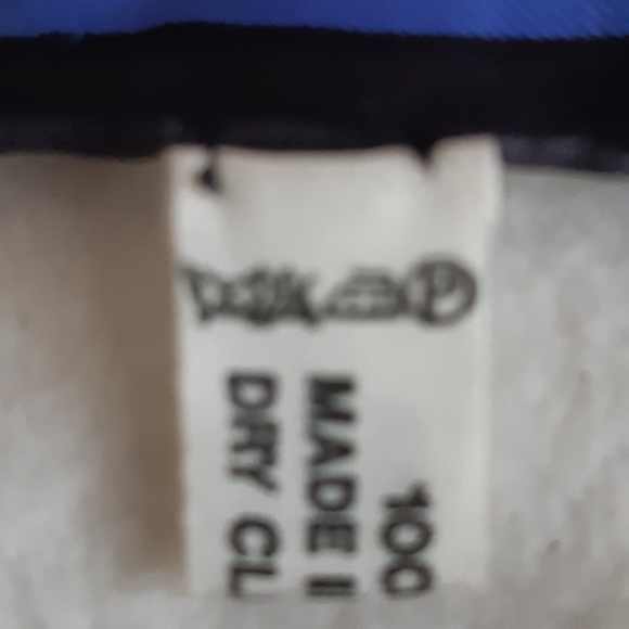 Cartier Authentic Vintage Silk Twill Bird Bath Theme Scarf/Wrap - Picture 4 of 5